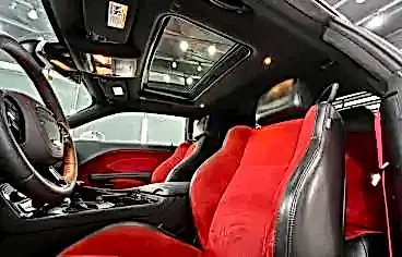 Подробнее на странице: Реставрация сидений автомобиля из кожи и ткани